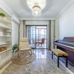 Rent 4 bedroom apartment of 135 m² in Alicante