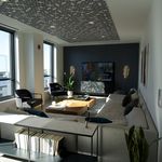 Rent 2 bedroom apartment of 942 m² in Chicago
