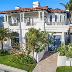 Rent 5 bedroom apartment of 445 m² in Hermosa Beach