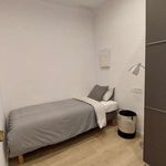 Rent 2 bedroom apartment of 67 m² in Barcelona