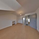 Rent 4 bedroom apartment of 102 m² in PAUT