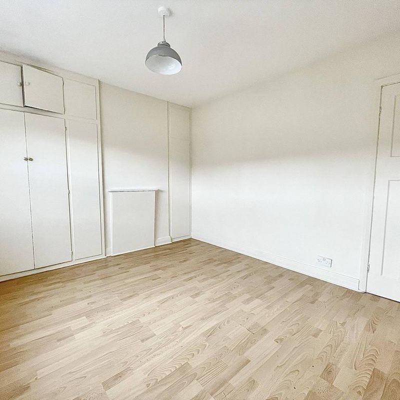 2 bedroom end of terrace house to rent Mount Pleasant