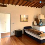 Rent 5 bedroom house of 216 m² in Scandicci