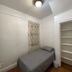 Rent 3 bedroom apartment in Bayonne