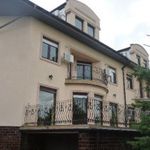 Rent 16 bedroom house of 610 m² in Warszawa