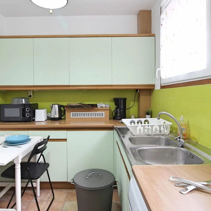 Co-living : 13 m² room is fully furnished. paris 20eme