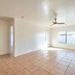 Rent 2 bedroom apartment of 55 m² in Arizona City