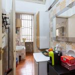 Affitto 5 camera appartamento di 130 m² in Torino