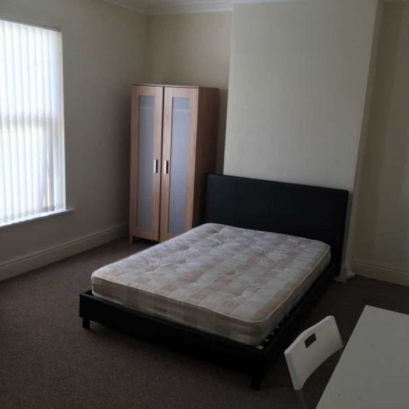 1 Bedroom in Burford Road, Nottingham - Homeshare | House shares for professionals