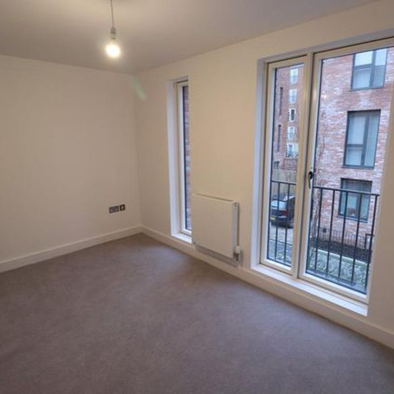 Town house to rent in Sterling Avenue, Manchester M3 Lower Broughton