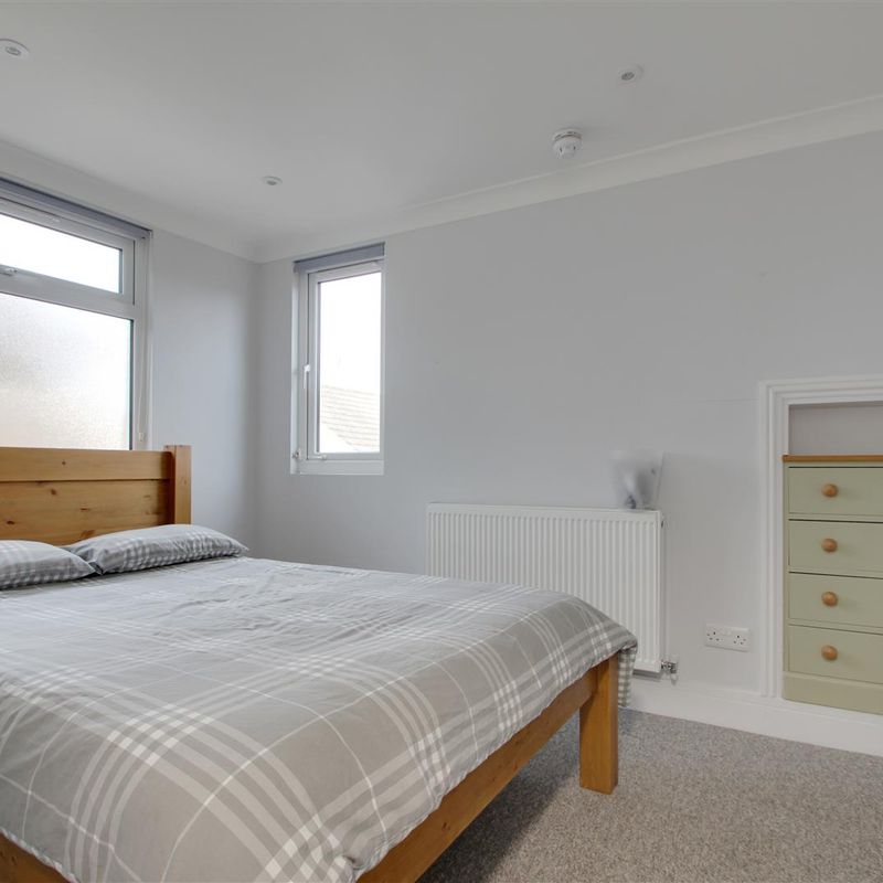6 room house to let in Worthing