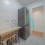Rent 4 bedroom apartment of 114 m² in Oviedo