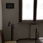 Affitto 3 camera appartamento di 76 m² in Verona