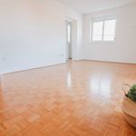 Rent 4 bedroom apartment of 75 m² in Kuchl