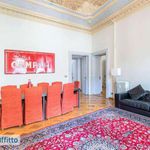 Affitto 6 camera appartamento di 180 m² in Torino