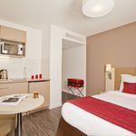 Rent 1 bedroom apartment of 25 m² in Nanterre