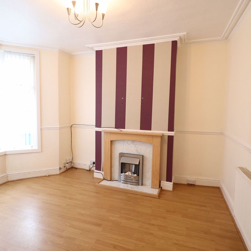 3 room house to let in Liverpool Walton