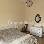 Affitto 5 camera appartamento di 243 m² in Pesaro