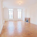Rent 4 bedroom apartment of 119 m² in Lyon