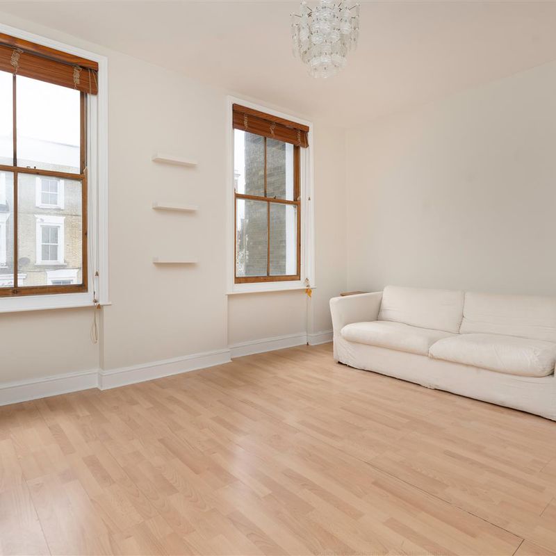 Apartment for rent at Offord Road, England Belle Isle