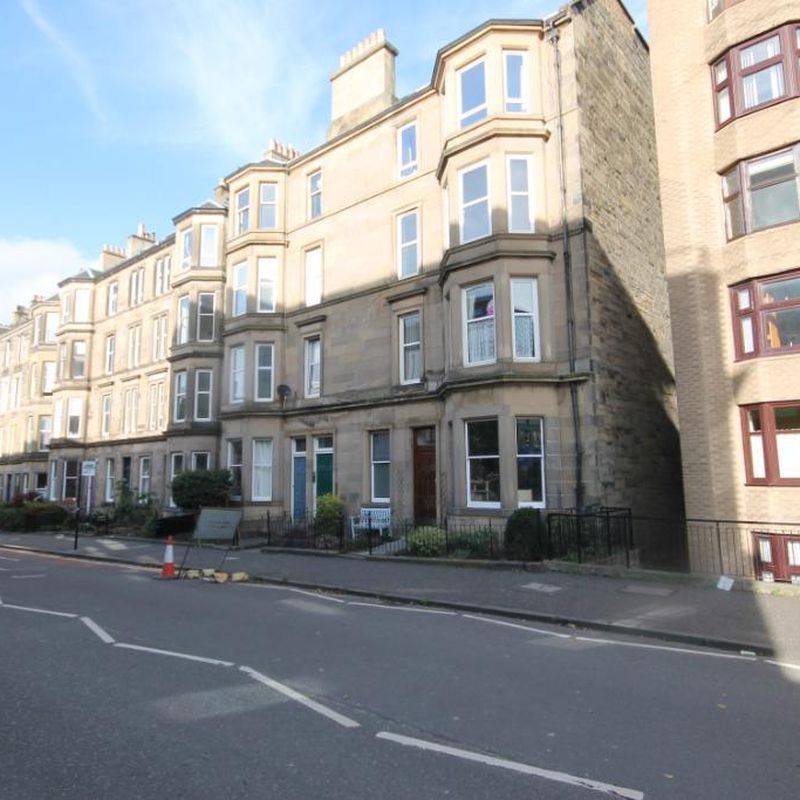 2 bed second floor flat for rent in Leith Walk Pilrig