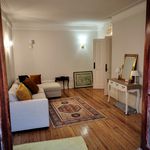 Rent 2 bedroom house of 175 m² in Porto