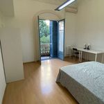 Rent a room of 228 m² in Barcelona