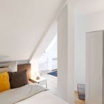 Rent a room of 200 m² in Frankfurt am Main