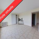 Rent 4 bedroom apartment of 100 m² in Lussac-les-Châteaux