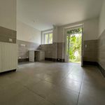 Rent 6 bedroom house of 131 m² in Aubenas