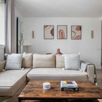 Rent 4 bedroom apartment of 89 m² in Paris