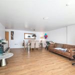 Rent 2 bedroom apartment of 86 m² in London