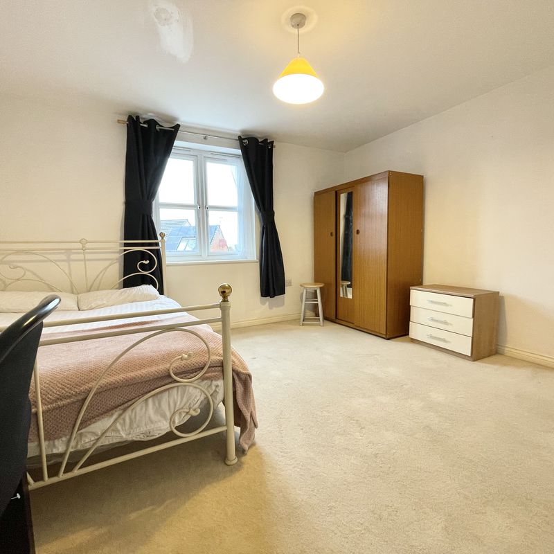 4 bedroom property to let in Myrtle Crescent, Sheffield, S2 3HU - £1,500 pcm Heeley