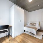 Miete 4 Schlafzimmer wohnung von 10 m² in Frankfurt