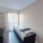 Rent 4 bedroom apartment of 65 m² in Cergy