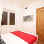 Rent a room of 132 m² in Barcelona