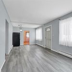Rent 3 bedroom apartment of 76 m² in Monroe