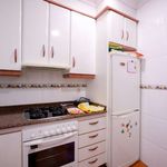 Rent a room of 100 m² in la Pobla de Vallbona