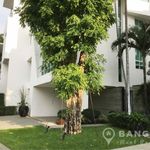 Rent 4 bedroom house of 400 m² in Bangkok