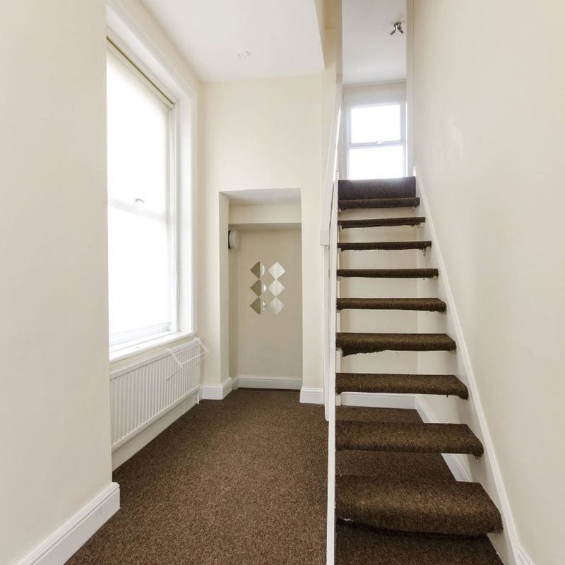 1 bed Flat To Let										 for rent in High Road, London Whetstone