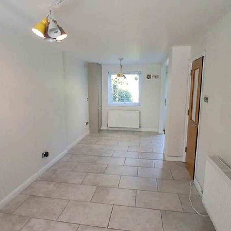 Town house to rent in 3 Yew Tree Court, Littlebourne, Canterbury, Kent CT3