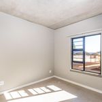 Rent 1 bedroom apartment of 34 m² in Pretoria