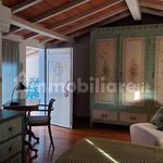 Rent 4 bedroom house of 90 m² in Viareggio