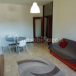 Affitto 2 camera appartamento di 75 m² in Legnano