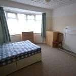 Rent 6 bedroom student apartment in Leicester