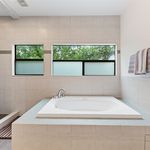 Rent 3 bedroom house of 211 m² in Austin