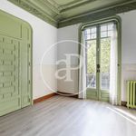 Rent 5 bedroom apartment of 238 m² in Barcelona