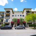 Rent 2 bedroom apartment of 110 m² in Coral Gables