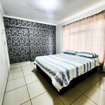 Rent 2 bedroom house of 1006 m² in uMhlathuze