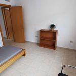 Rent a room of 130 m² in Murcia